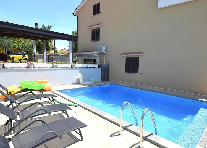 Zrinka 2 By Interhome Apartament Omišalj