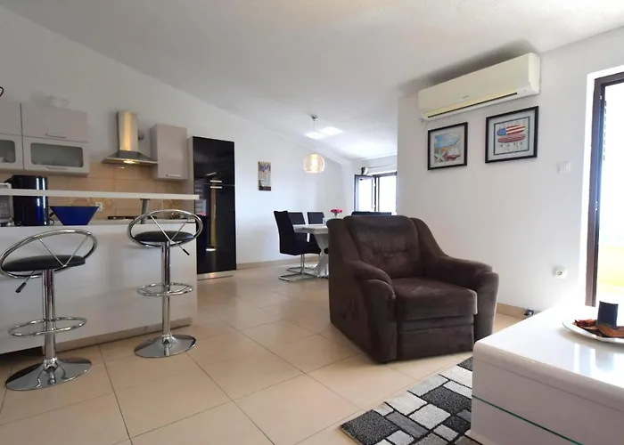 Apartament Zrinka 2 By Interhome Omišalj